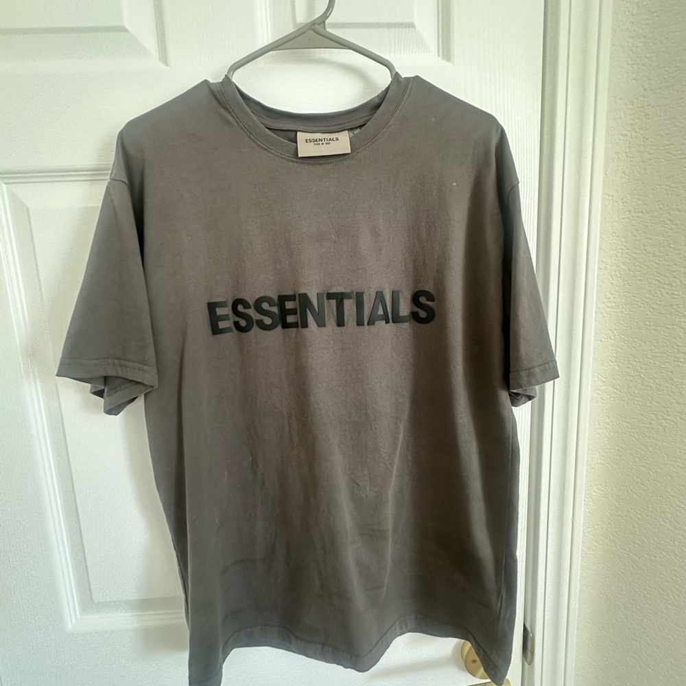 Essentials Charcoal Men's Short Sleeve Tee